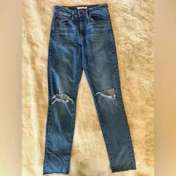 Levi's® Premium 721 HIGH RISE SKINNY WOMEN'S JEANS size 27 - Picture 4 of 16